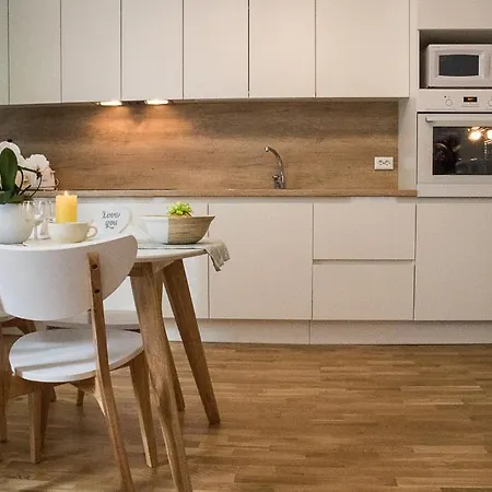 Melorell Apartment *